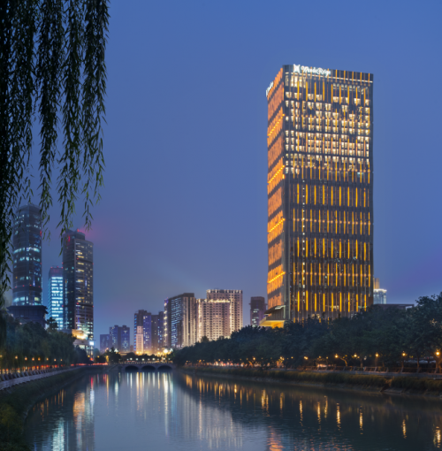历九弥新｜成都万达瑞华酒店九周年狂欢开启